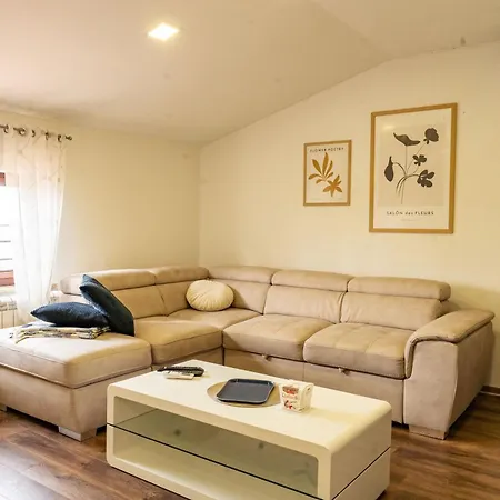 Apartamento Skalin *