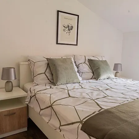 Skalin Apartment Radmani
