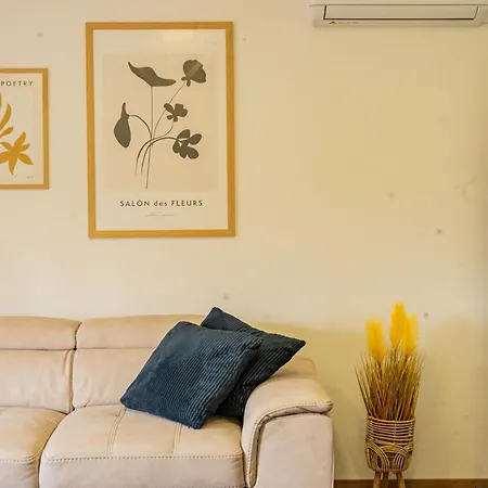Skalin Apartment Radmani