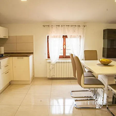 Apartment Skalin *