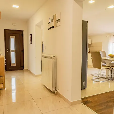 Apartamento Skalin *