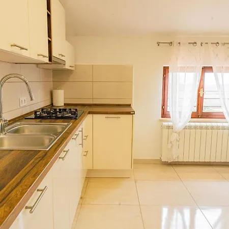 Apartment Skalin Radmani